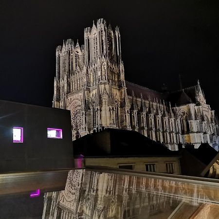 Logement Cosy Renove Au Pied De La Cathedrale Avec Climatisation Реймс Экстерьер фото