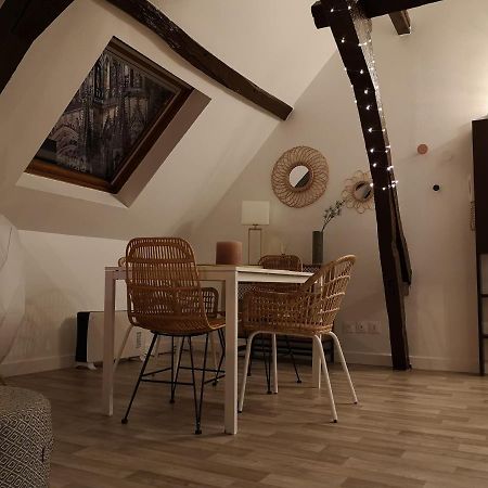 Logement Cosy Renove Au Pied De La Cathedrale Avec Climatisation Реймс Экстерьер фото
