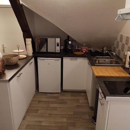 Logement Cosy Renove Au Pied De La Cathedrale Avec Climatisation Реймс Экстерьер фото