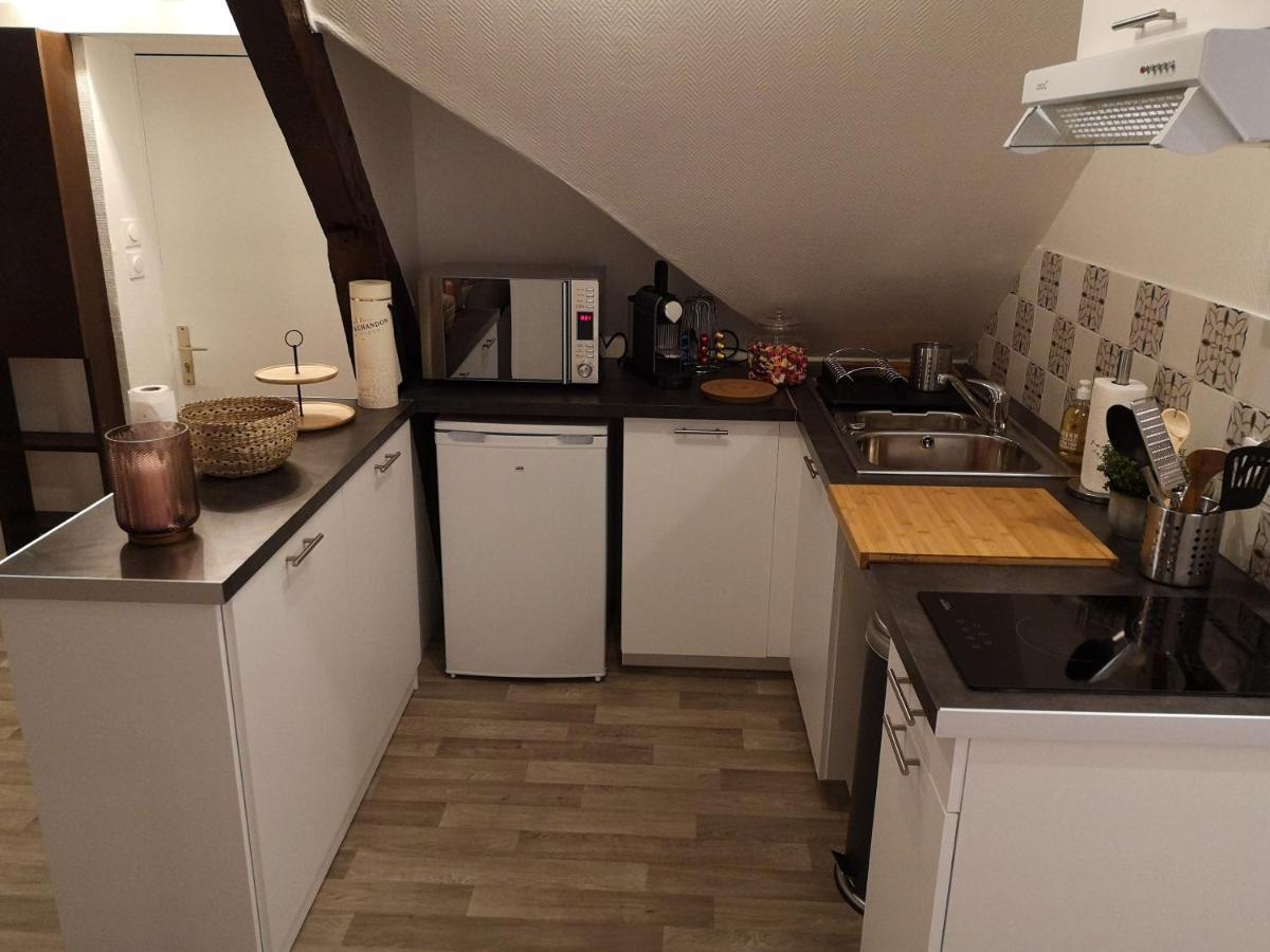 Logement Cosy Renove Au Pied De La Cathedrale Avec Climatisation Реймс Экстерьер фото
